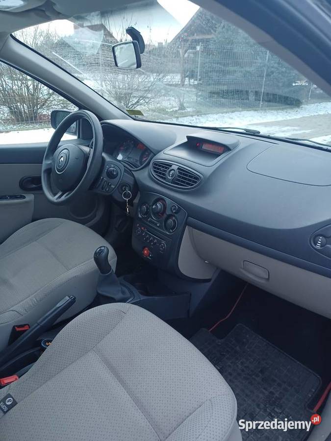 RENAULT CLIO srebrny Głogów