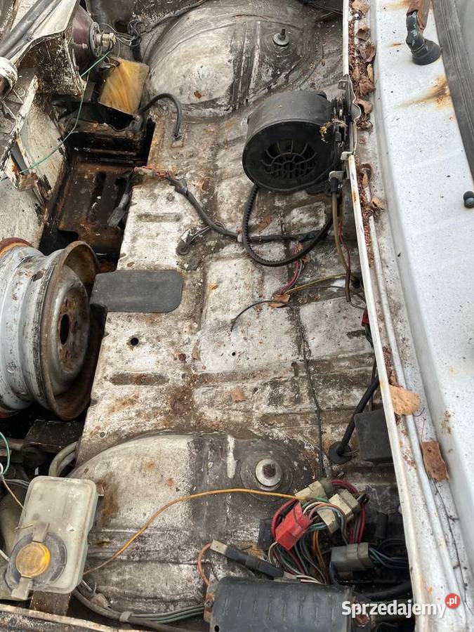 Fiat 126P 650E FL maluch w szczytowej formie Bobrowniki