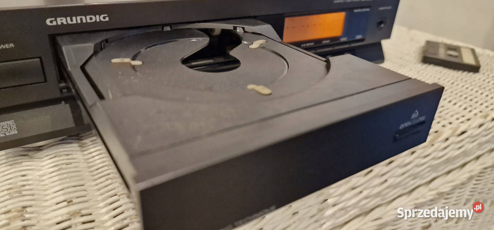 Grundig CD3000 kompaktowy odtwarzacz CD player Międzychód sprzedam