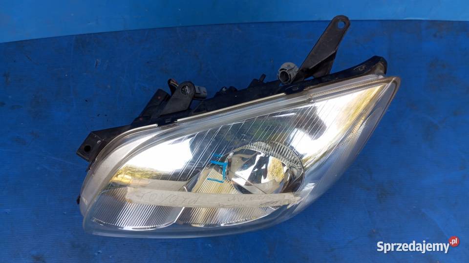 LAMPA REFLEKTOR LEWY PRZÓD EU TOYOTA AVENSIS T25 wielkopolskie Nowy Tomyśl