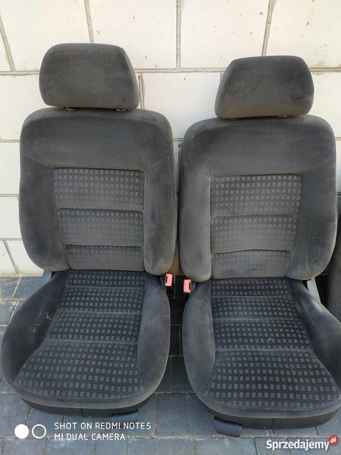 Komplet Foteli Boczki Passat B5 FL Kombi