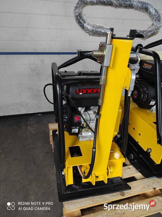 Zagęszczarka rewersyjna BEAR model MSH160 Niedźwiedź