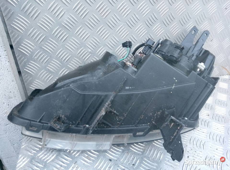 Renault Koleos I 2011 Przód strona prawa Lampa Barłogi