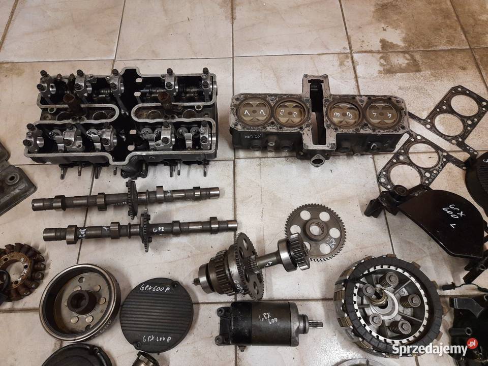 Kawasaki GPZ 600 silnik części gpx iskrownik dolnośląskie Jelenia Góra