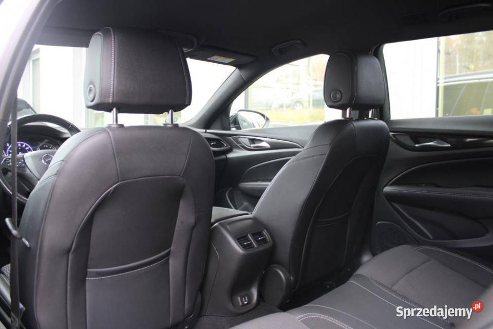 Opel Insignia 2021r navi asystenci hak InteliLux nieuszkodzony