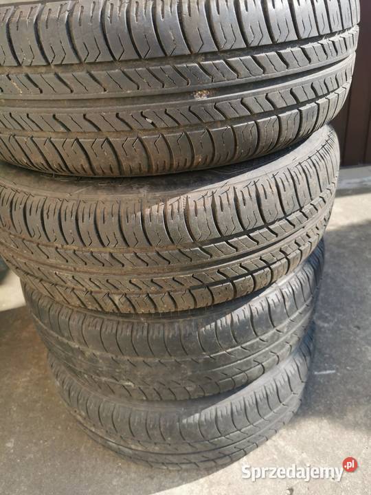 Opony letnie z felgami Ford Samochodowe Sienno