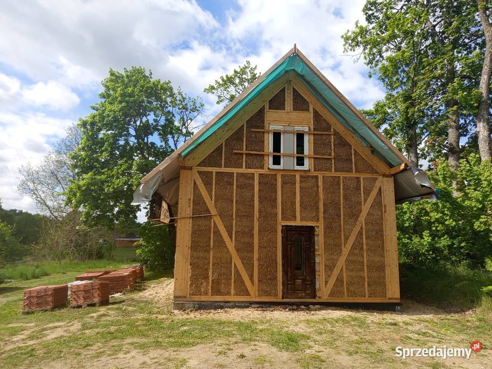 DWIE DZIAŁKI BUDOWLANE Z DOMEM STRAWBALE Kusowo