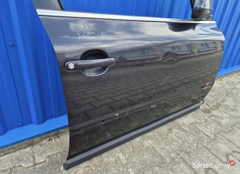 DRZWI PRZÓD PRAWY PRAWE VW PASSAT B5 FL LC9Z Drzwi Działoszyce
