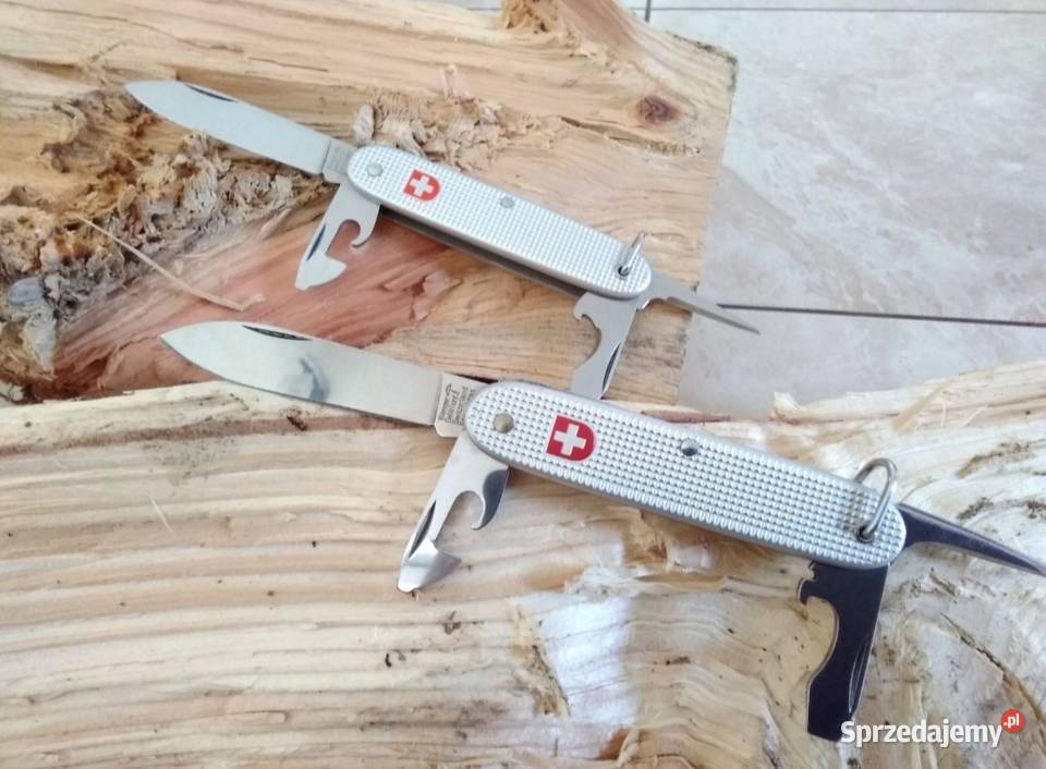 Wenger Swiss Army 70 Delemont Soldat DWIE SZTUKI Radom