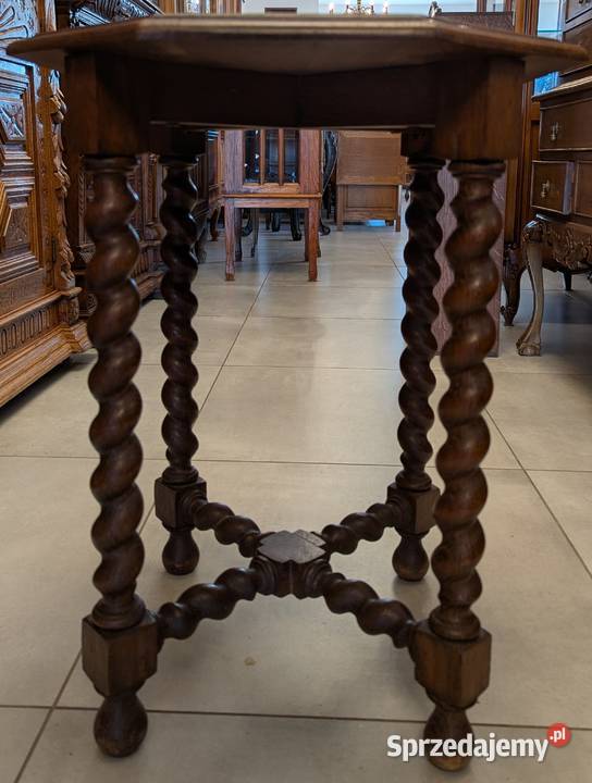 ładny dębowy stoliksklep Dąbrowa Górnicza sprzedam