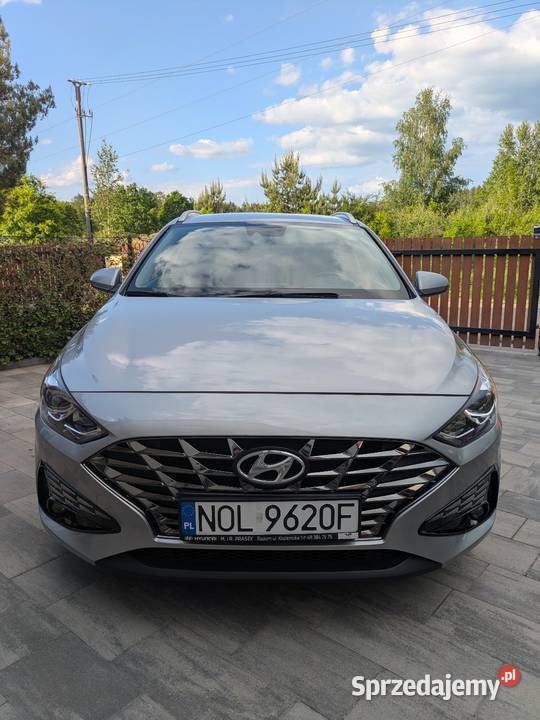 Hyundai i30 kombi 15 dpi salon Polska przyciemniane szyby Różnowo