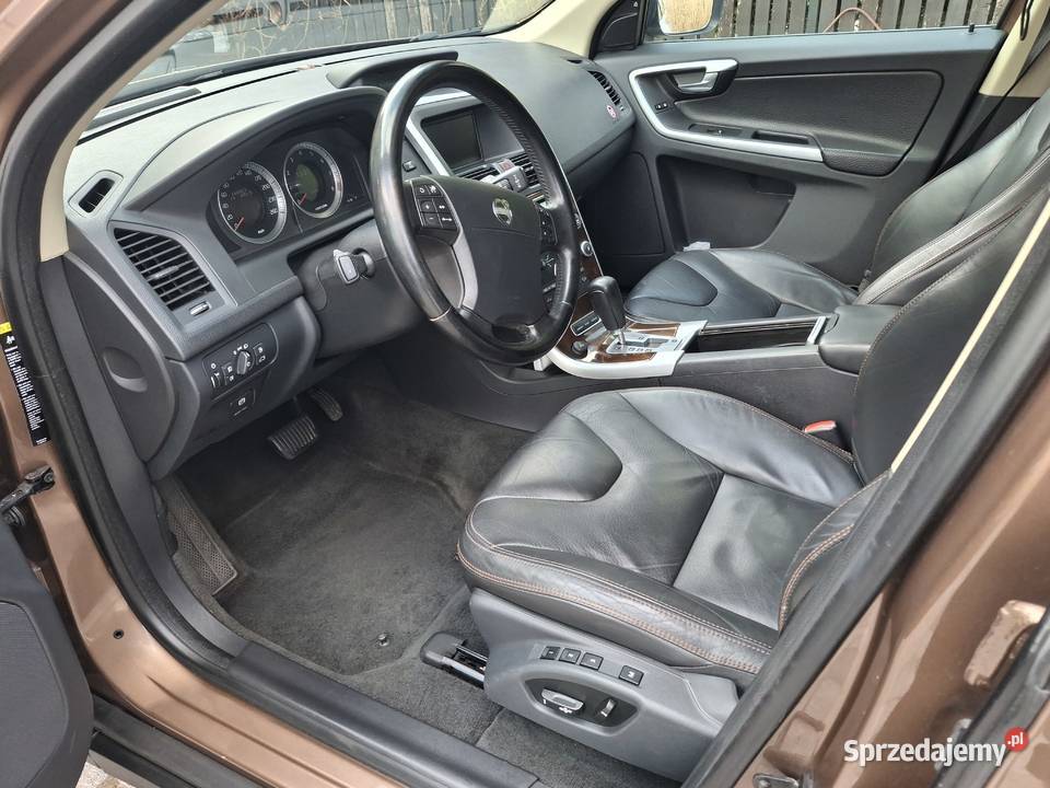 Volvo XC 60 t6 summum mały przebieg 4x4 automatyczna podkarpackie Stale