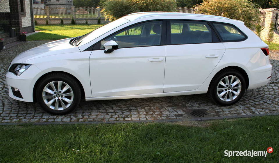Samochód Seat Leon r2017 16 TDI nawigacja Poręba sprzedam