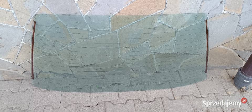 Szyba tylna BMW e30 Tylne Chełmiec