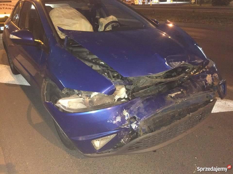 Honda Civic UFO uszkodzona z przodu po stłuczce Bachowice
