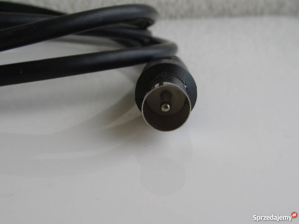 Kabel antenowy z wtyczką męską czarny długość
