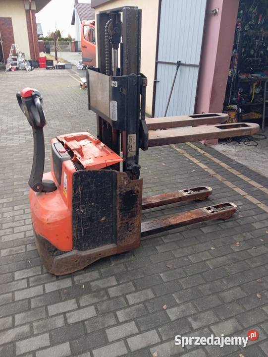 paleciak elektryczny Toyota bt z masztem Stawiszyn