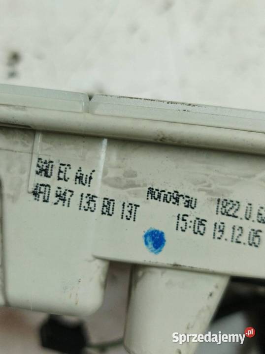 LAMPKA PODSUFITKI SZYBERDACH 4F0947135B0 Audi A6 Rok produkcji 2006