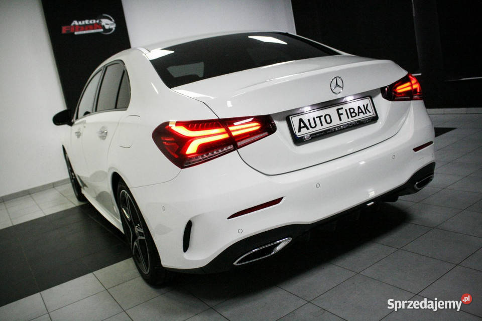 Mercedes A 200 A200sedanAMG4MaticSalon biały sprzedam