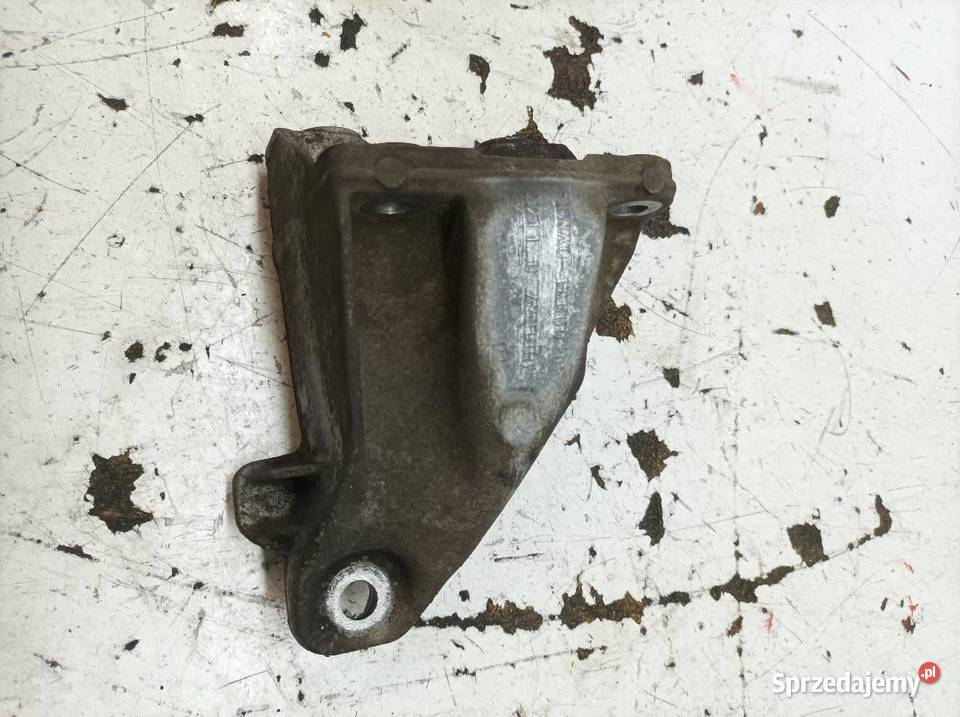 ŁAPA WSPORNIK 736813 16 16V THP Bmw Seria 1 II osobowe sprzedam