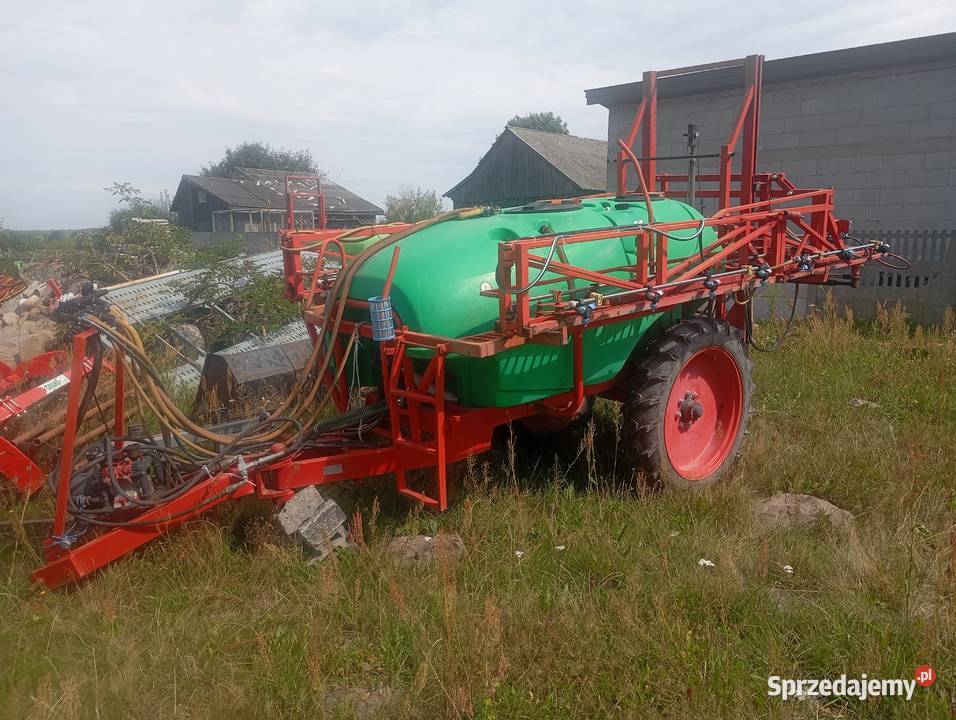 Opryskiwacz ciągany Moskit 2000l belka 15 Radom sprzedam
