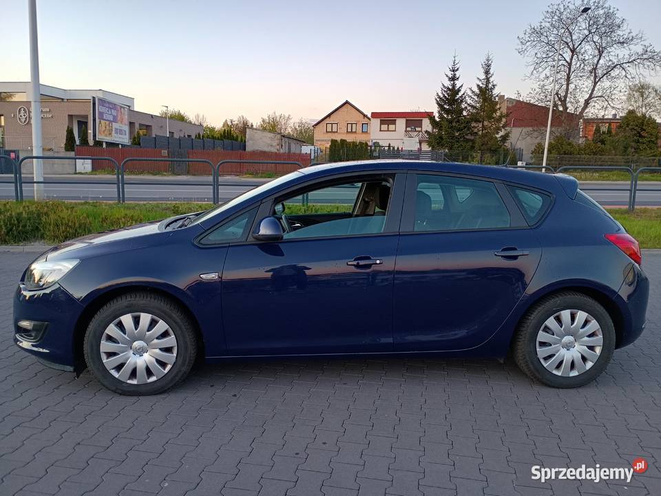 Prywatnie Opel Astra Lift 5drzwi 201314r 14i Astra Kalisz
