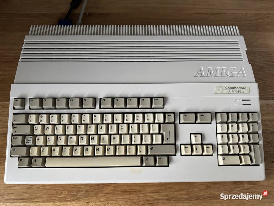 Amiga 500 sprawna działa bez problemu