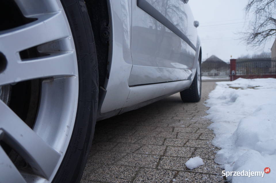14 benzyna zarejestrowany stan Częstochowa