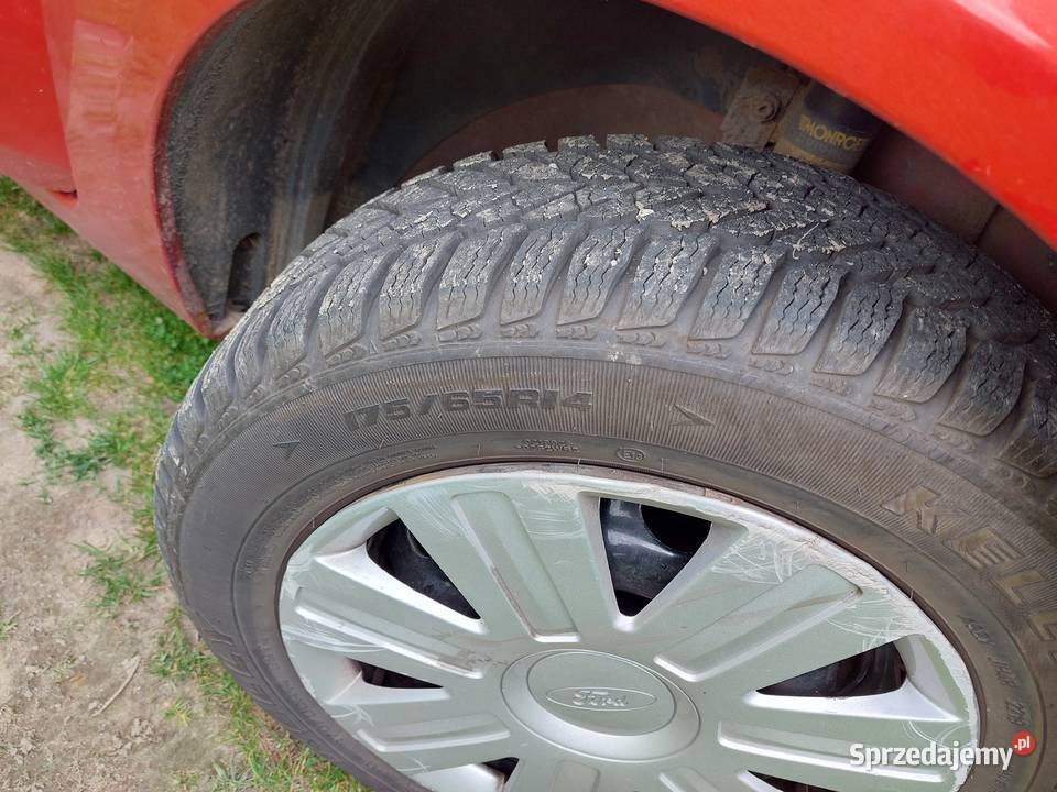 Ford Fiesta Mk6 FL 125 Benzyna BEZ RDZY manualna Czastary