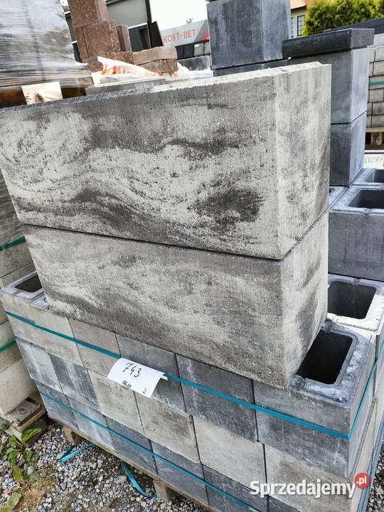 Donica doniczka 752828 gazon kwietnik klomb mur Kalwaria Zebrzydowska
