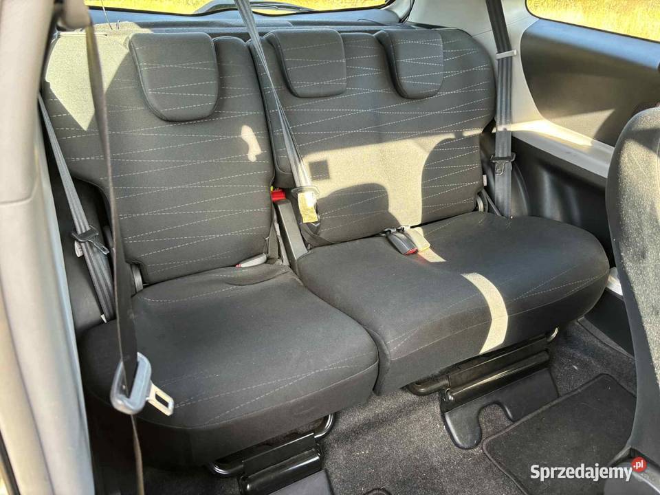 Toyota yaris srebrny Wejherowo