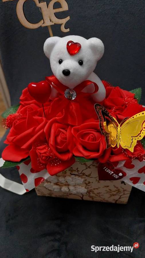 Kompozycja kwiatowa w ozdobnym pudełku torebce Rybnik sprzedam