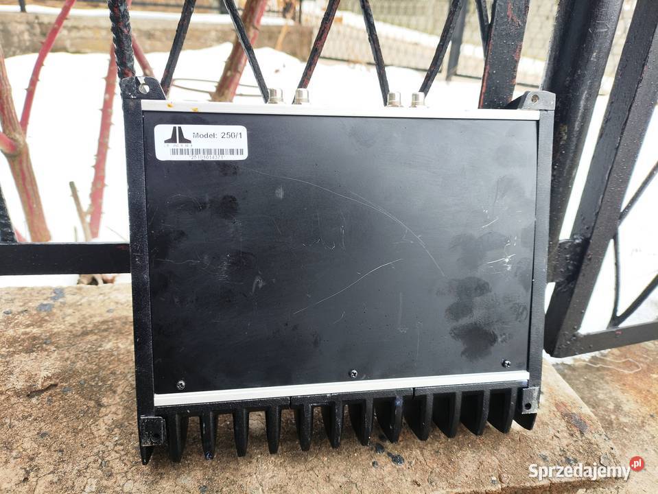 Wzmacniacz samochodowy 1kanałowy monoblok JL śląskie Niegowonice sprzedam