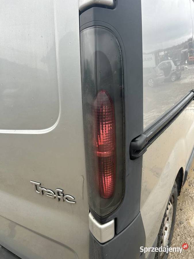 Lampy lampa tylna prawa lewa Renault Trafic Opel osobowe świętokrzyskie Bodzentyn