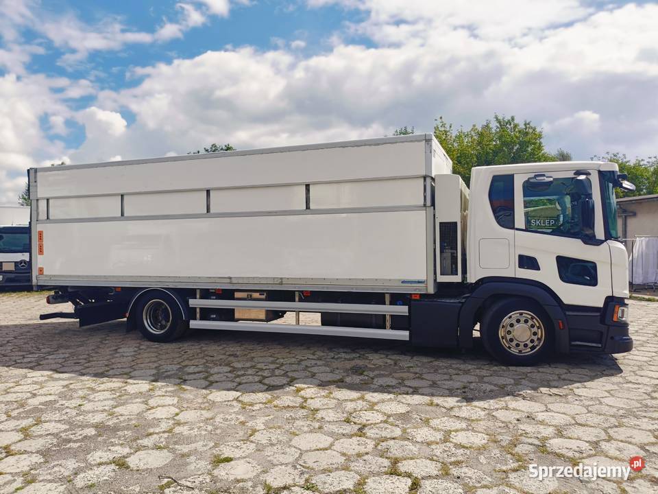 SCANIA P280 4x2 CHŁODNIA IZOTERMA PODNOSZONY śląskie