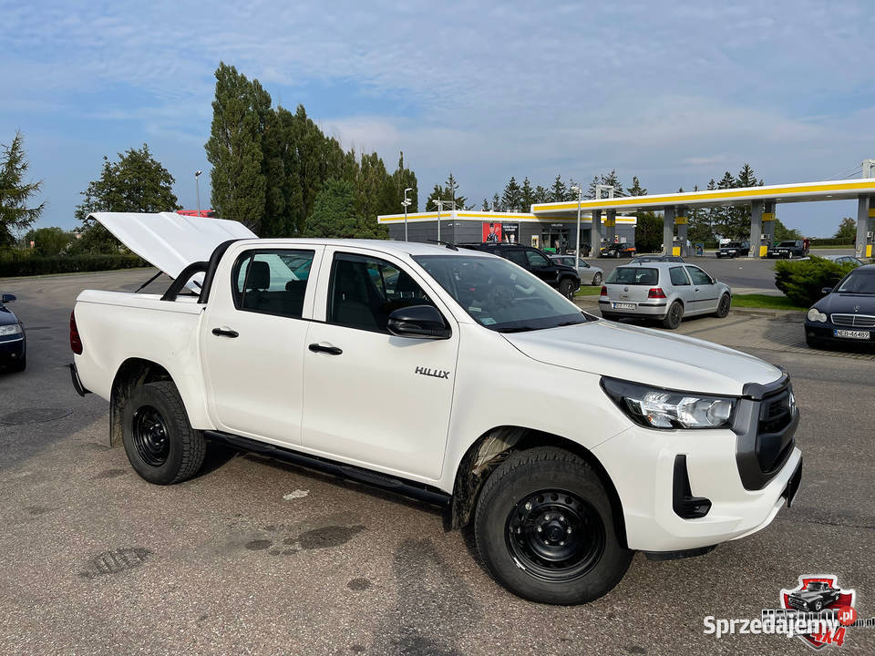 Orurowanie boczne TOYOTA HILUX rury progi terenowe Pasłęk