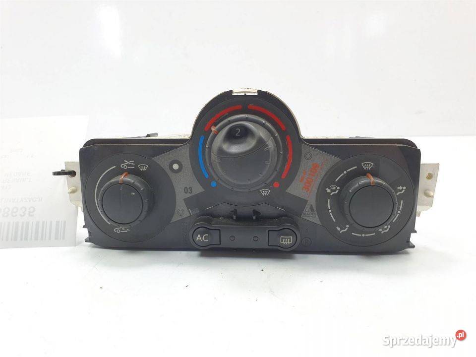 PANEL KLIMATYZACJI RENAULT MEGANE osobowe Pozostałe Lipno