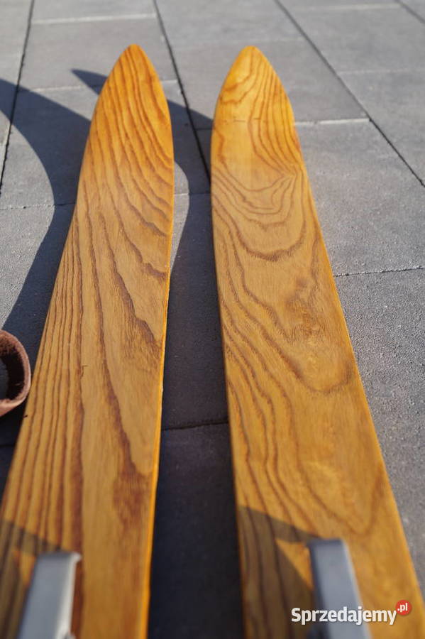 Stare narty jesionowe 150 kijki w komplecie Pruchnik
