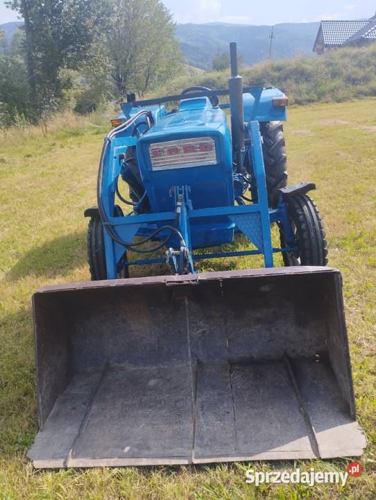 Sprzedam ciągnik ford 3000 Stary Sącz