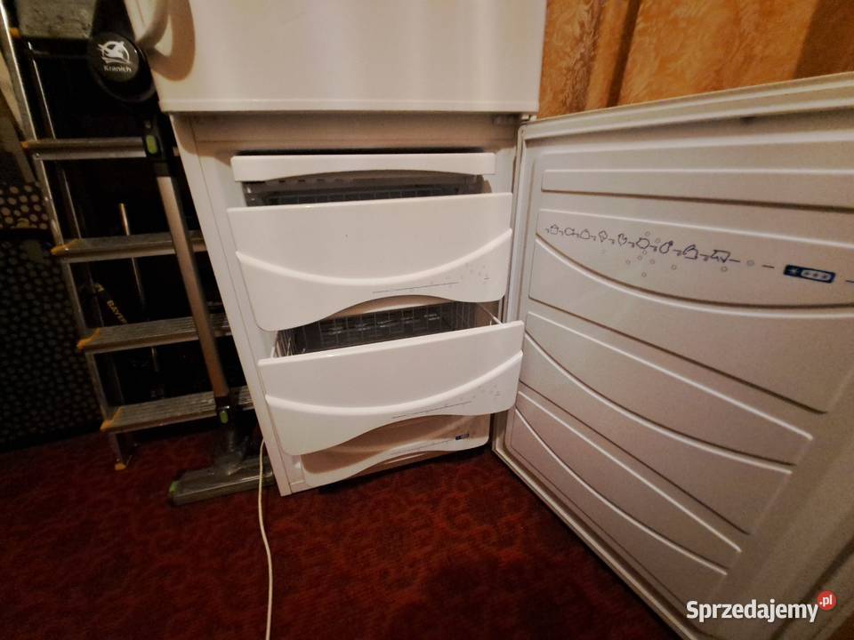 Lodówka chłodziarko zamrażarka POLAR 183X60X60 wolnostojące sprzedam