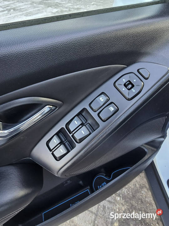 Hyundai ix35 20Benz manualna Kutno