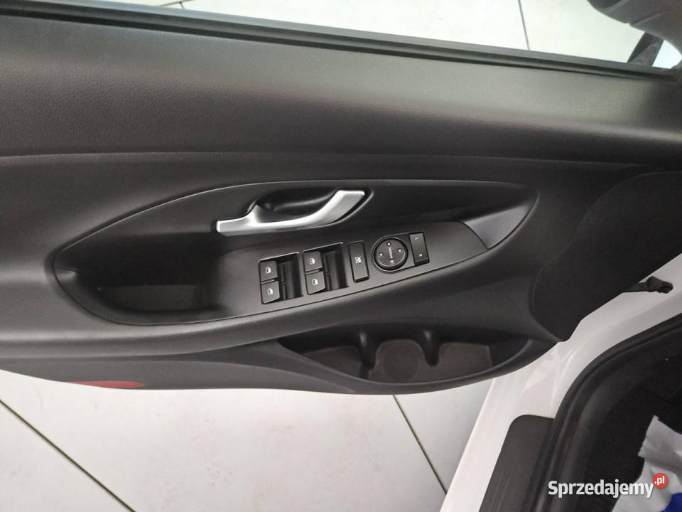 Hyundai i30 10 TGDI Classic Z Polskiego Salonu i30 Warszawa sprzedam