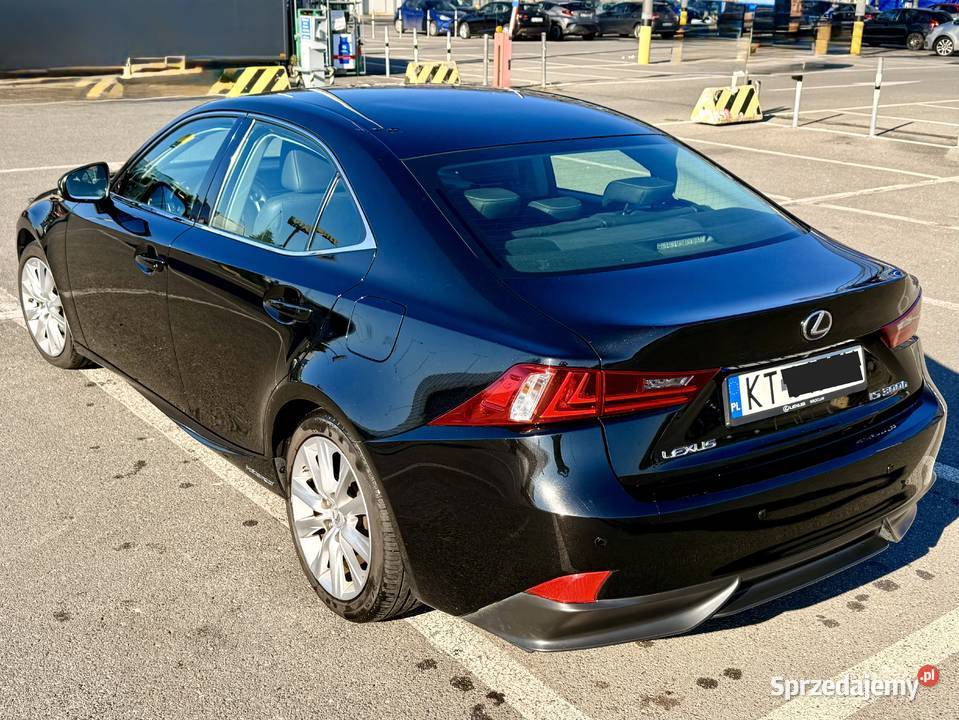 Lexus IS 300h prestige 2016 w stanie sprzedam