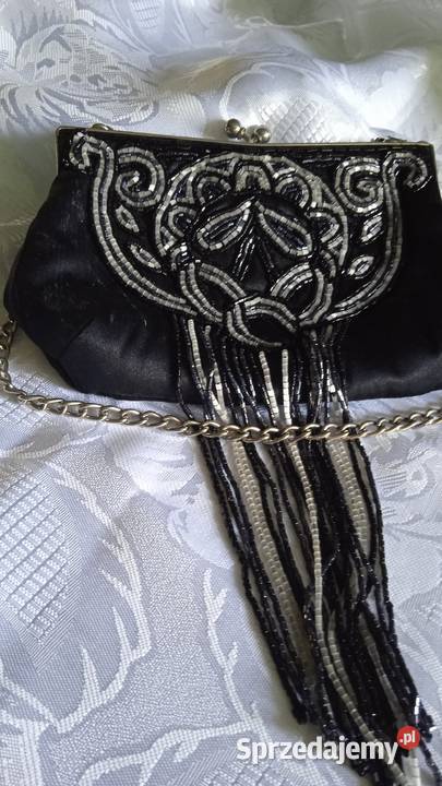 WIECZOROWA WYSZYWANA KORALIKAMI KOPERTKA NA