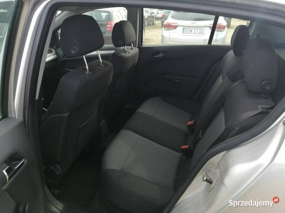 Opel Astra 16 105 klima elektryka zadbany H centralny zamek Strzegom sprzedam