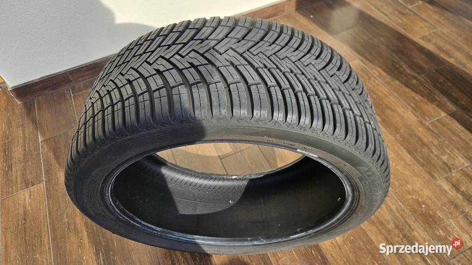 Opony całoroczne 235 40 R19 Pirelli Cinturato Samochodowe Końskie