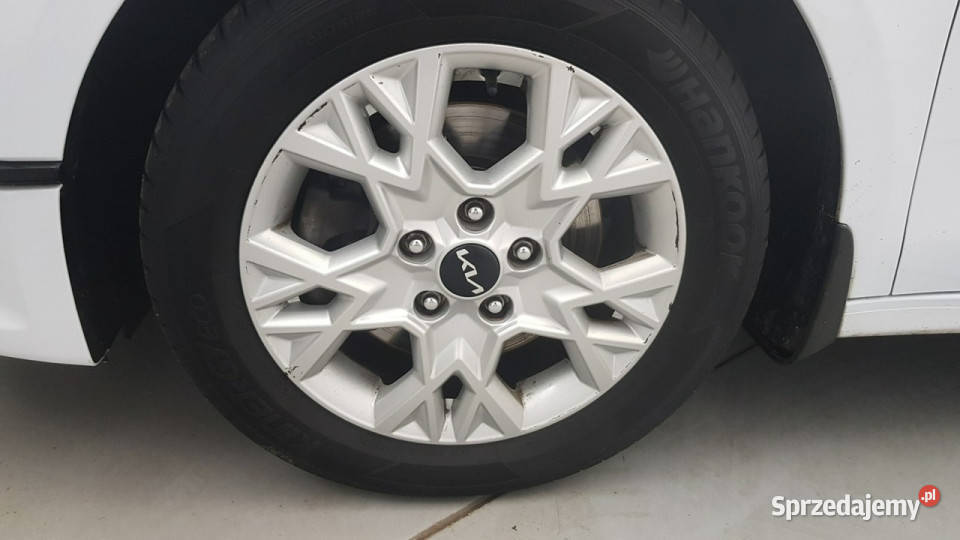 Kia Ceed 15 TGDI M Z Polskiego Salonu Faktura komputer pokładowy Warszawa