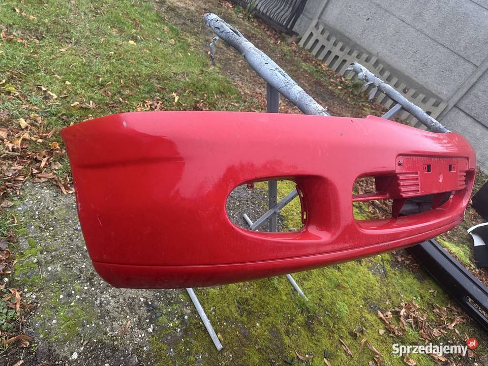 Zderzak przód Mitsubishi Carisma Strzegom