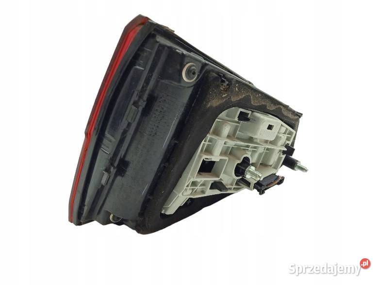 LAMPA TYŁ PRAWA W KLAPĘ LIFT FL Volkswagen Jetta