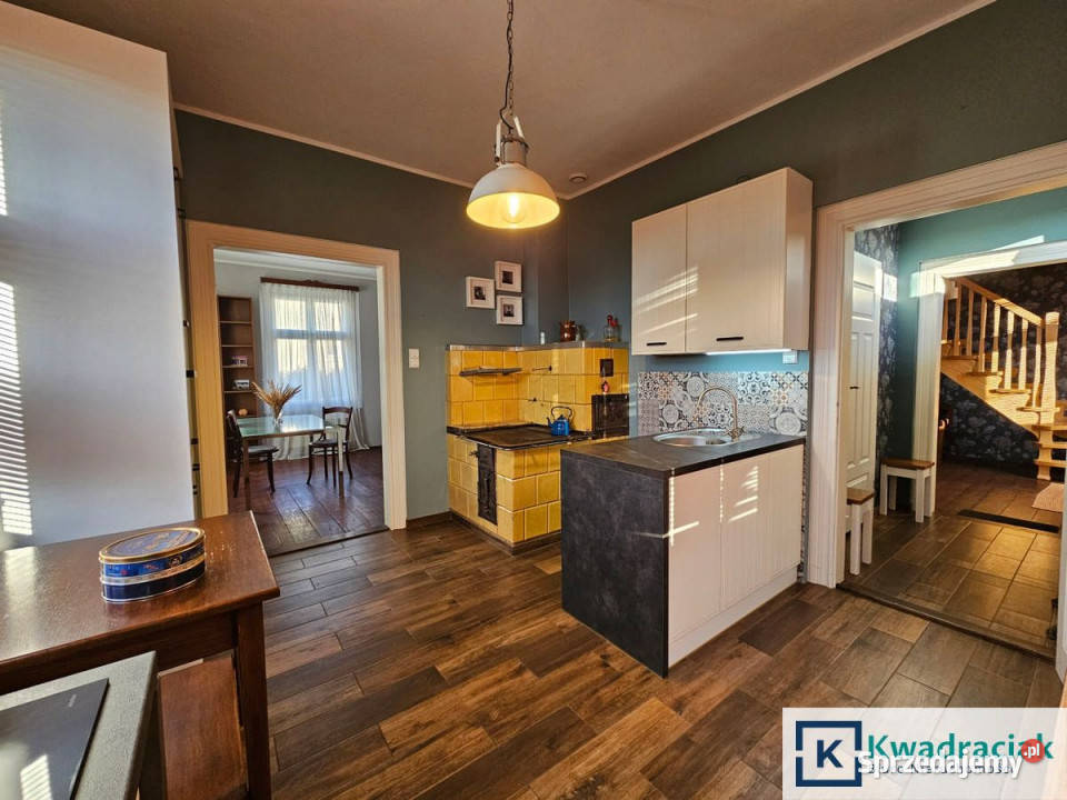 sprzedaży domu wolnostojącego Sanok 140m2 Liczba pokoi 5 podkarpackie sprzedam